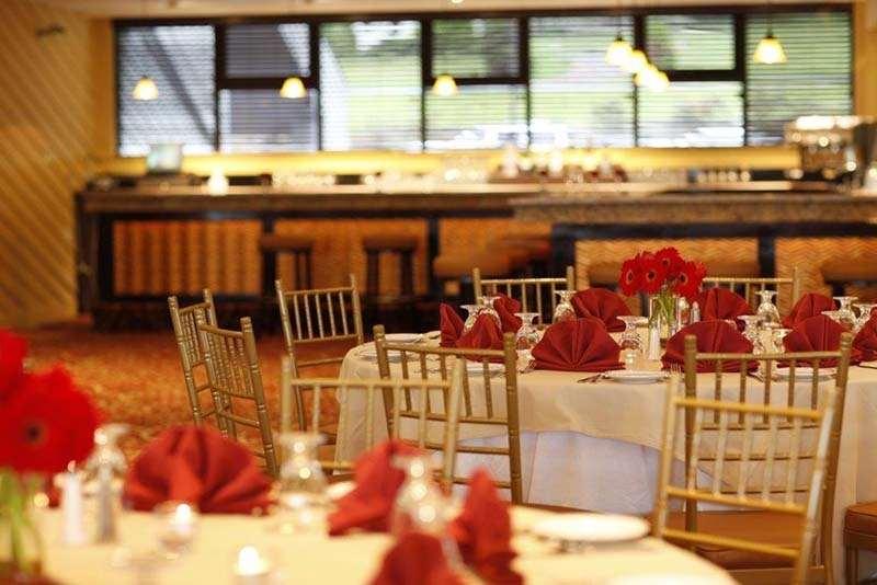 Villa Roma Resort And Conference Center 칼리쿤 레스토랑 사진