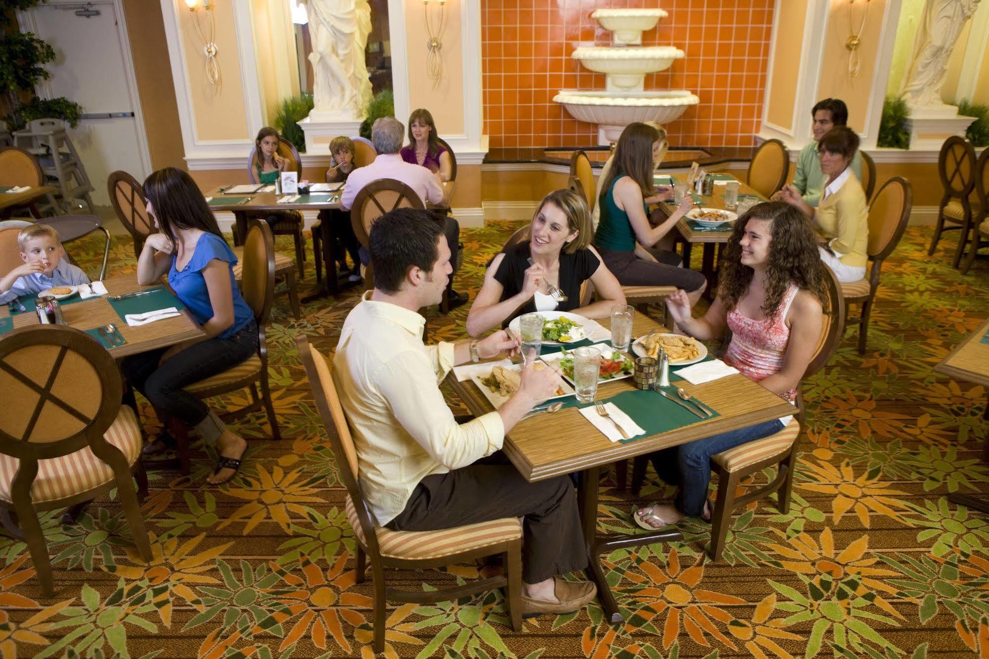 Villa Roma Resort And Conference Center 칼리쿤 외부 사진