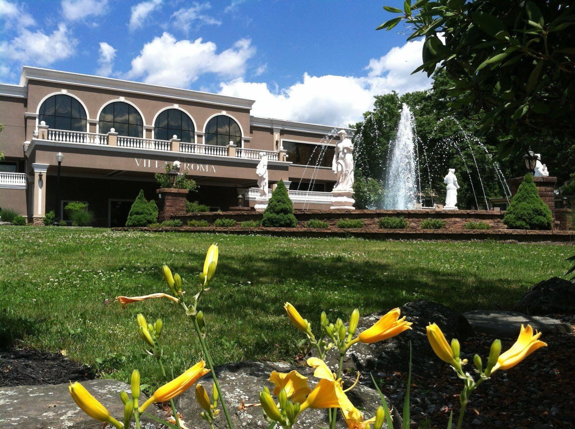 Villa Roma Resort And Conference Center 칼리쿤 외부 사진